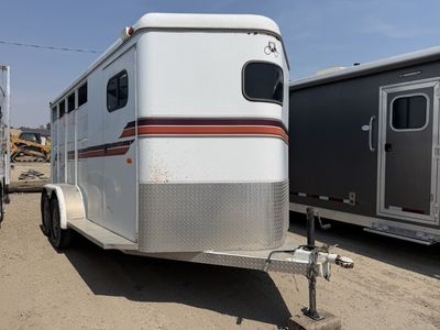 USED 2002 Logan 3 Horse Bumper Pull
