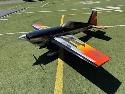 Radio Control Airplane CARF EXTRA 330 2.6