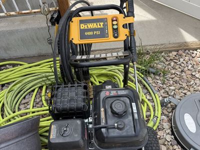 4gm 4400 psi dewalt pressure washer