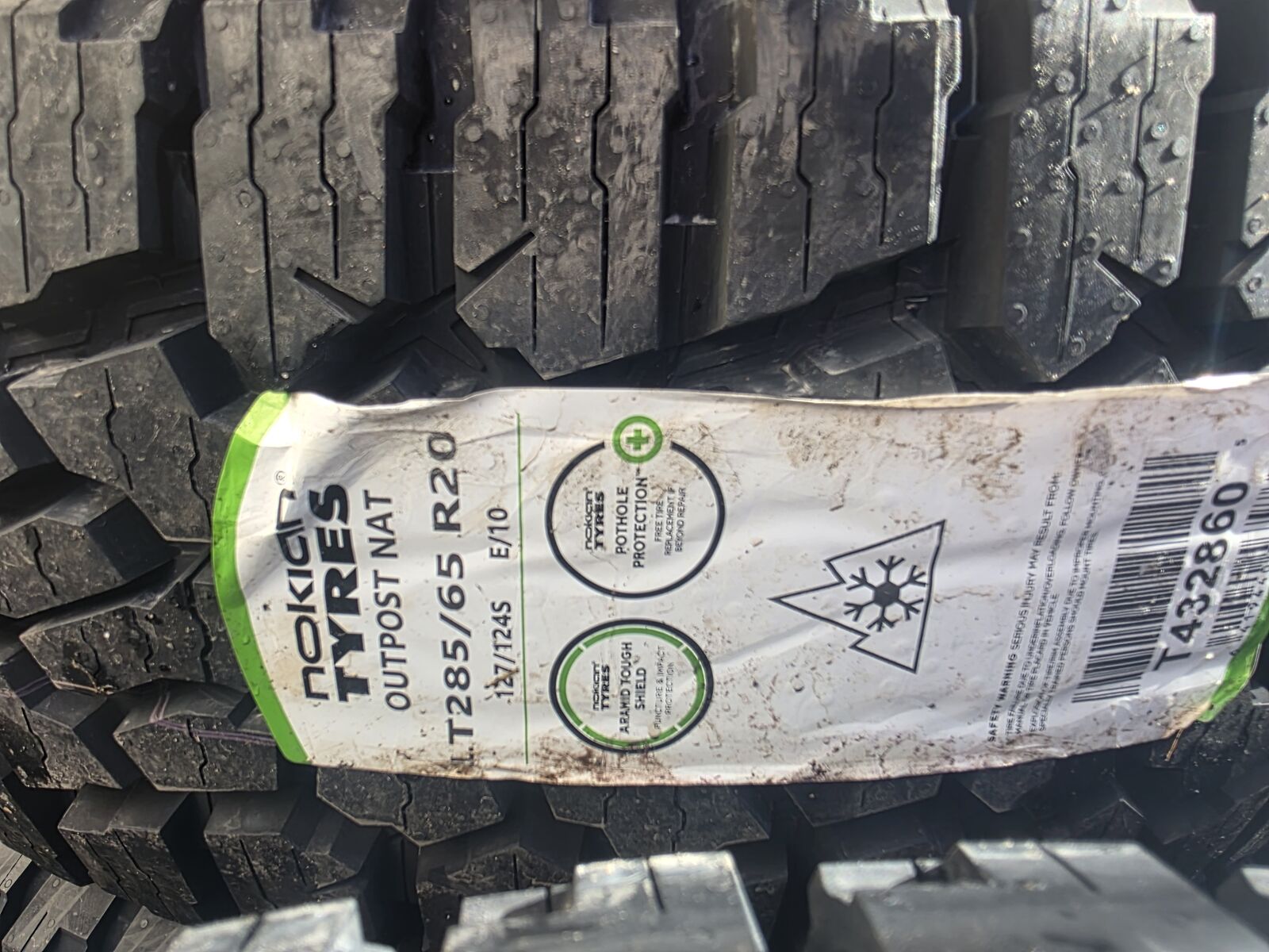 4 NOKIAN OUTPOST NAT BSW LT 285 65 20 127/124S E 10 PLY ALL TERRAIN TIRE T432860