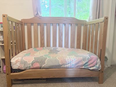Crib/toddler bed