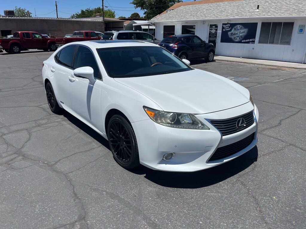 2013 Lexus ES Base