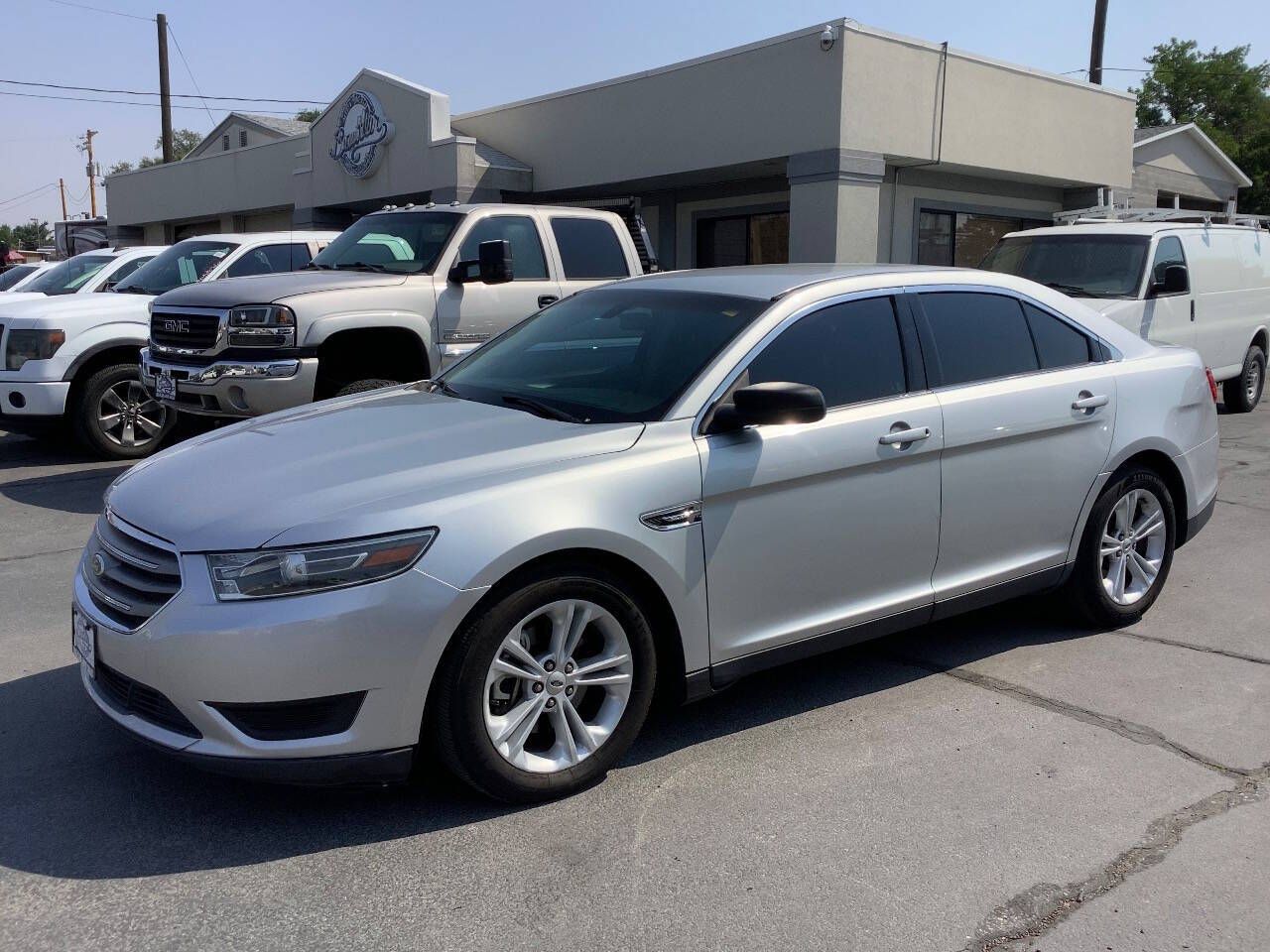2016 Ford Taurus SE