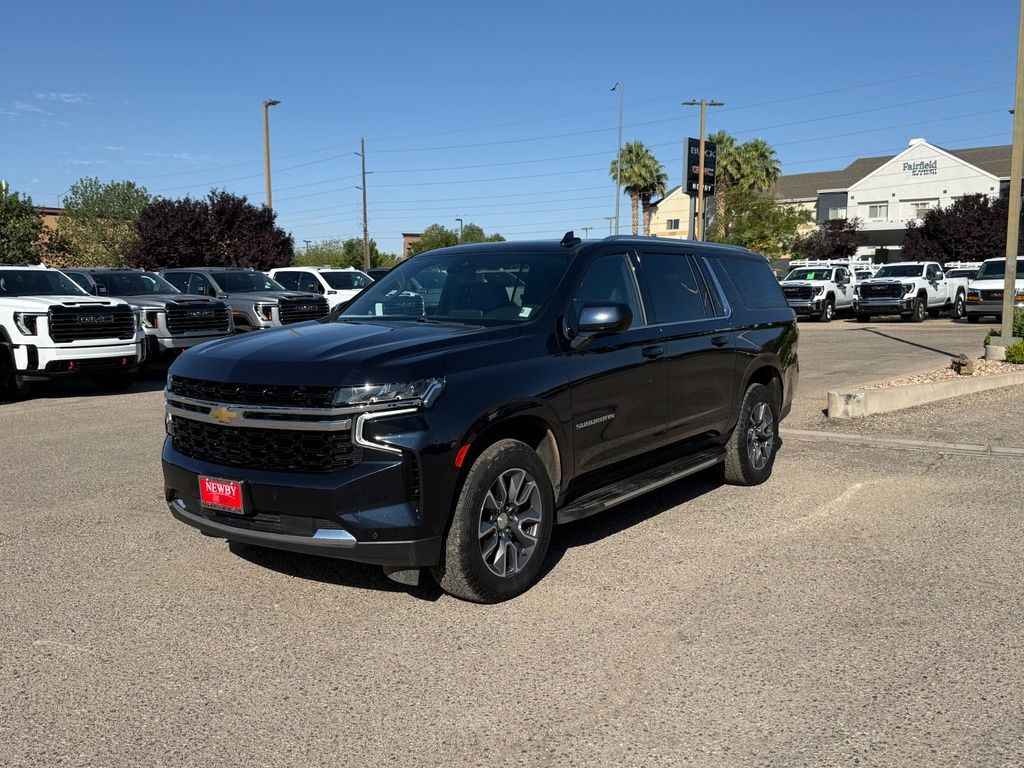 2023 Chevrolet Suburban LS