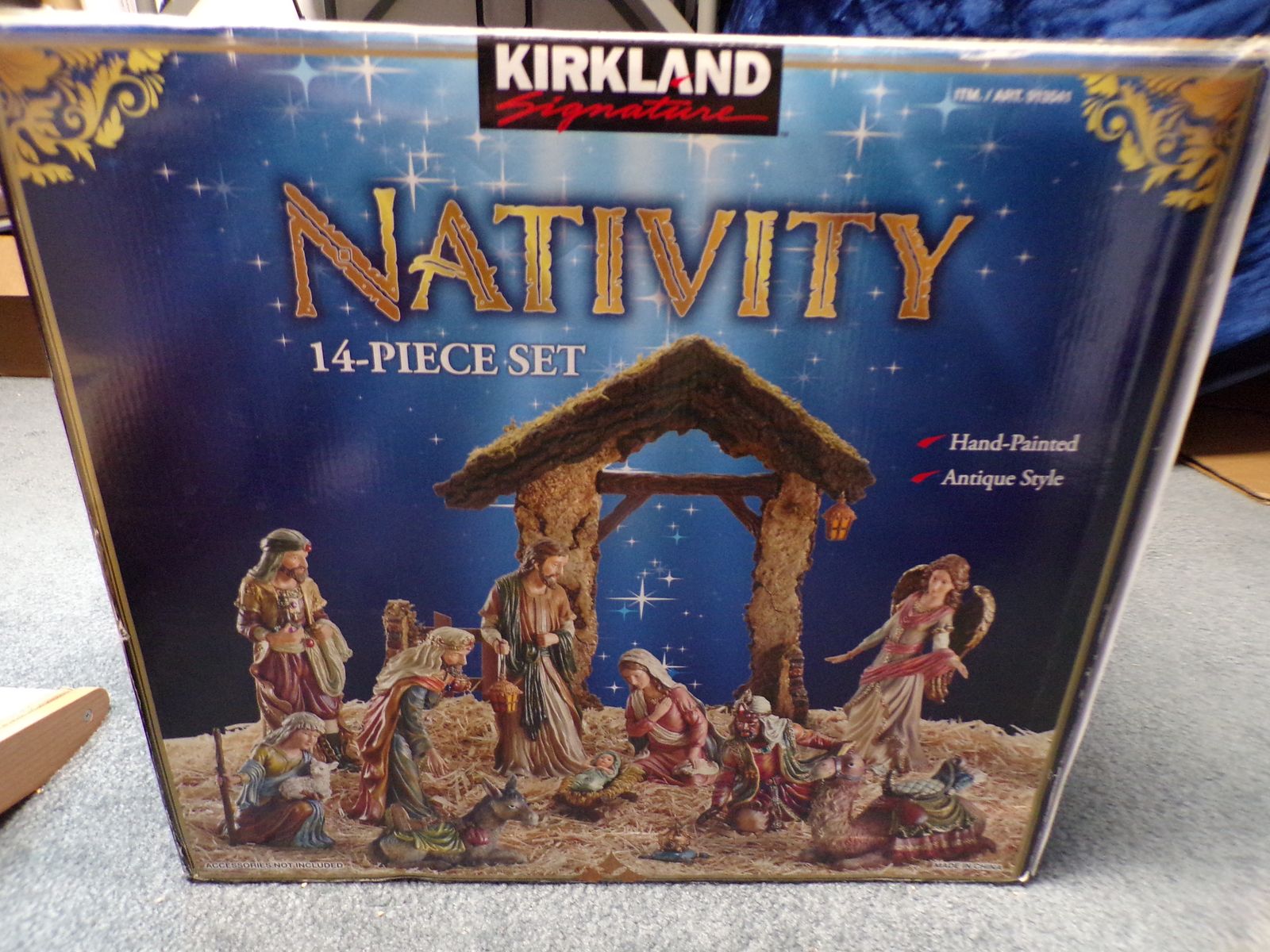 Kirkland Signature Nativity 14-Piece Set