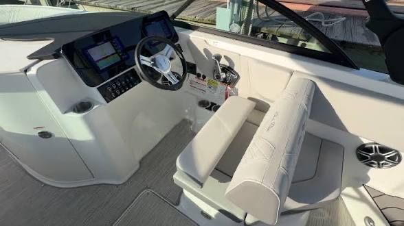 2025 SeaRay 270 Surf