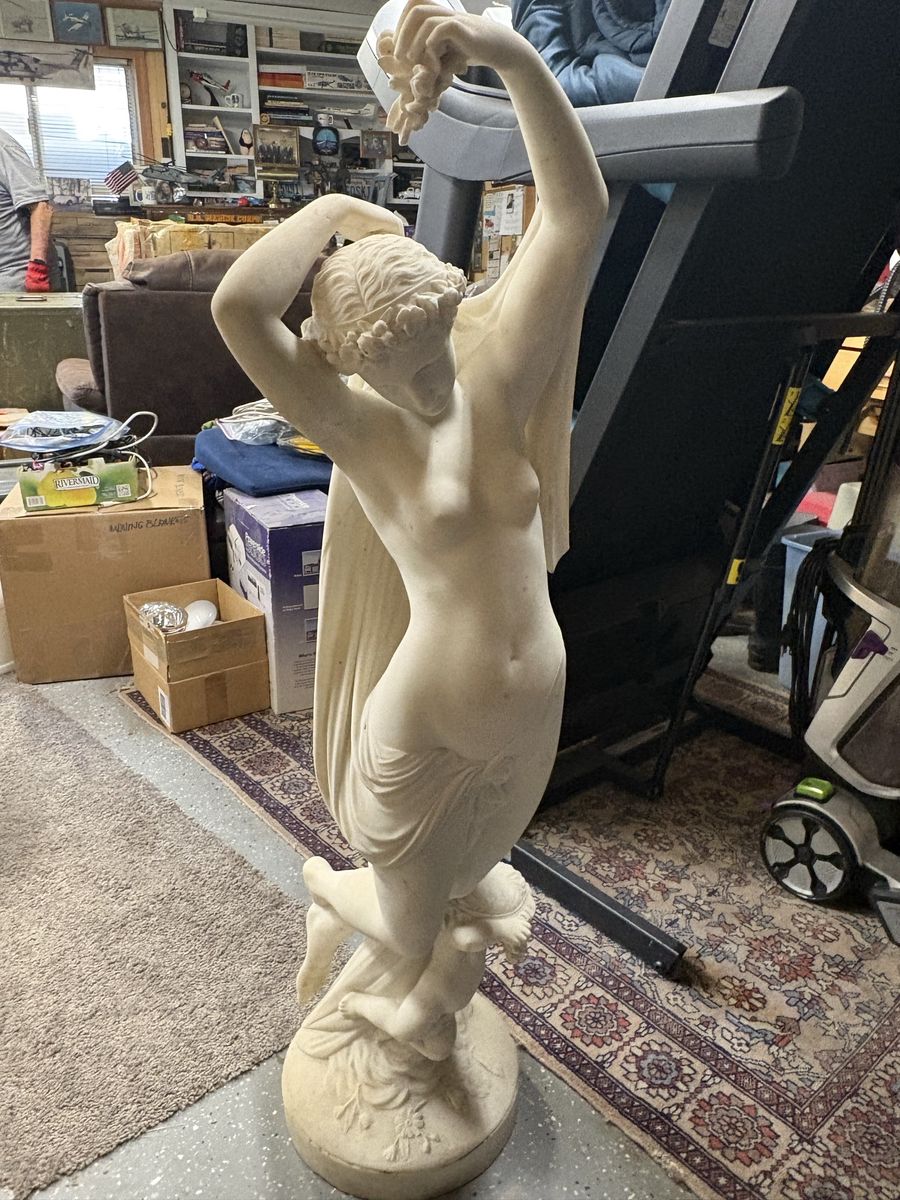 Main image 6