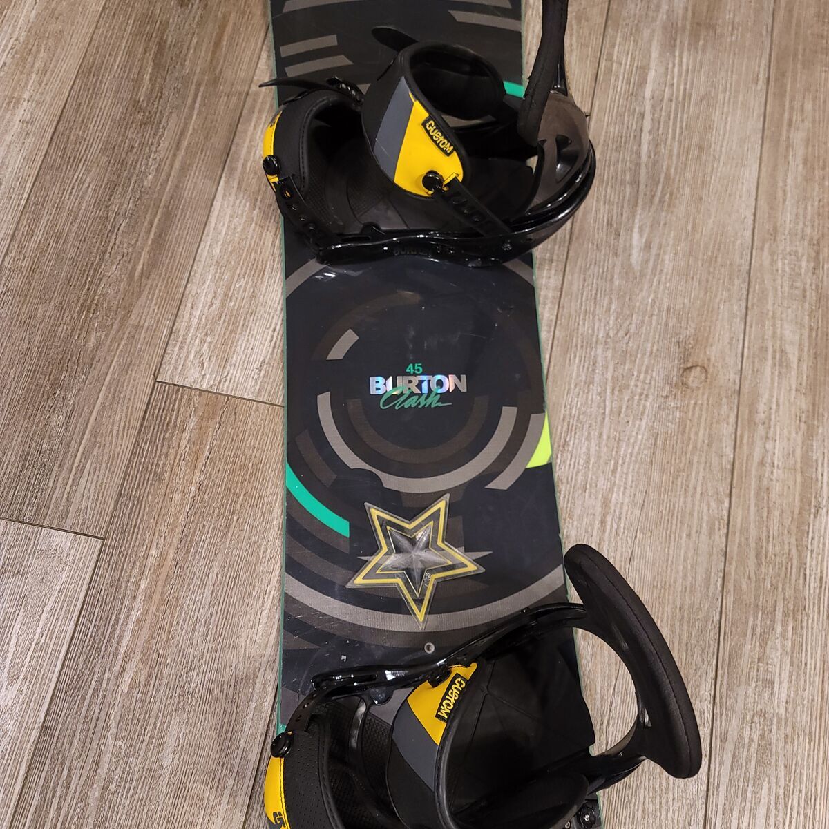 Burton Clash 154 Snowboard Burton Custom Bindings