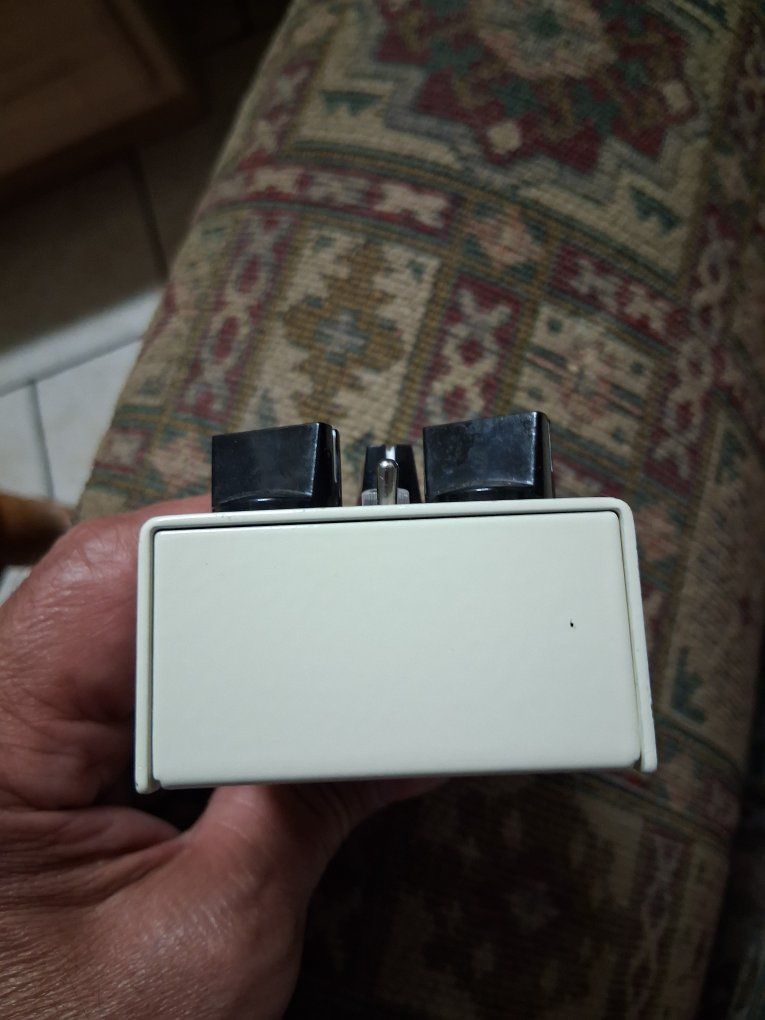 Main image 6