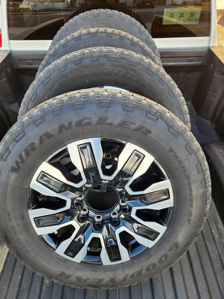 Denali Ultimate wheels and tires 275/65r20