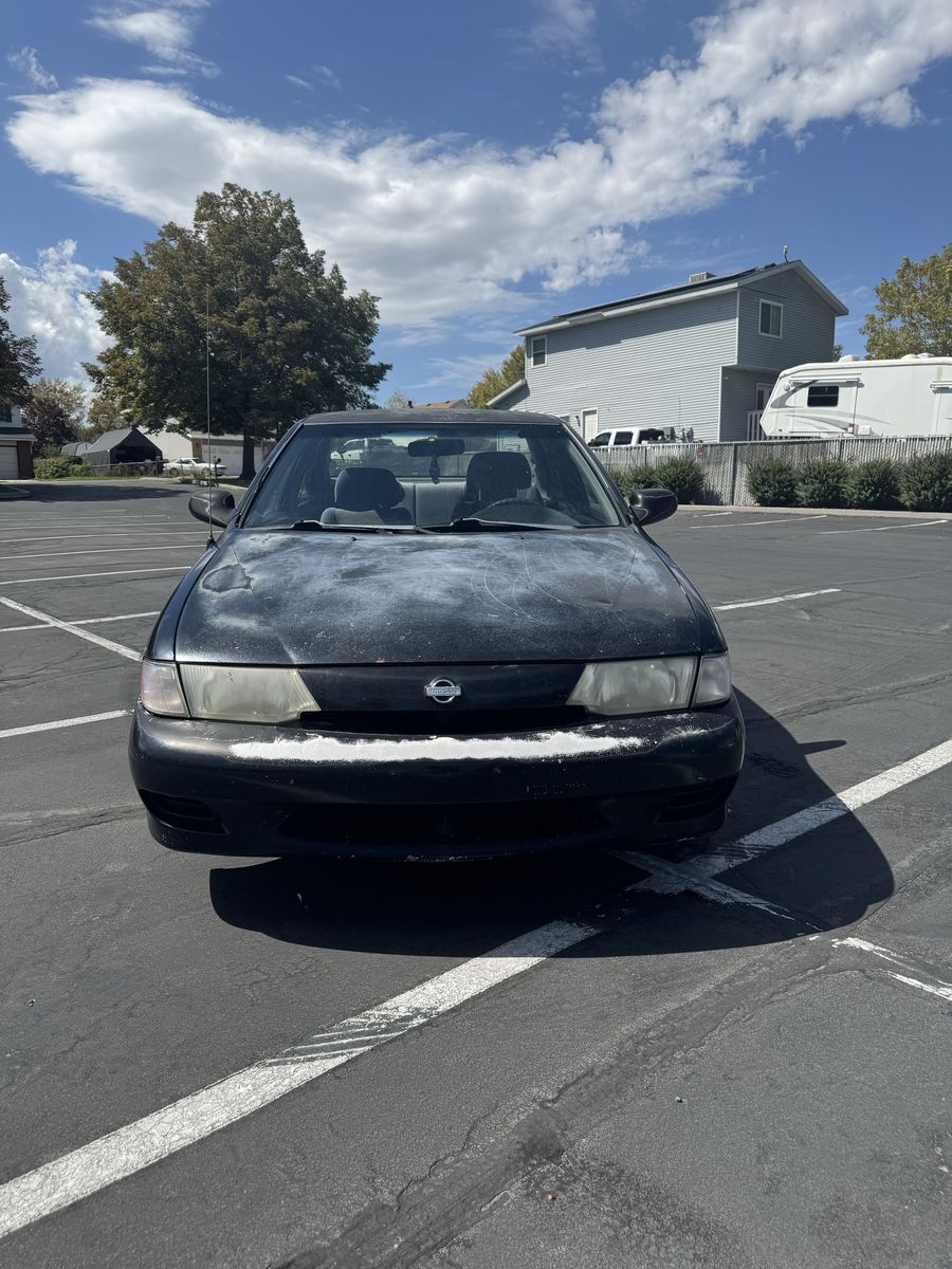 1999 NISSAN SENTRA GXE