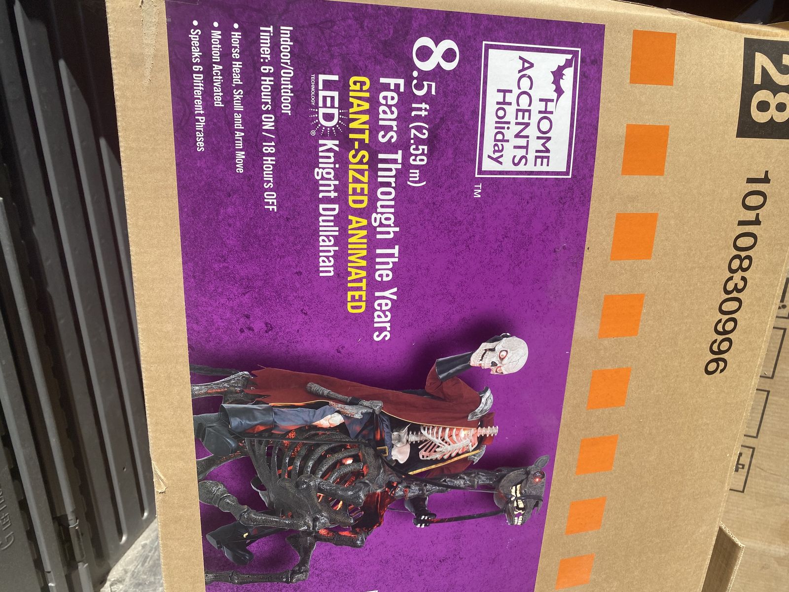 Home Accents Holiday 8.5 ft Giant-Sized Animated LED Knight Dullahan Halloween Animatronic