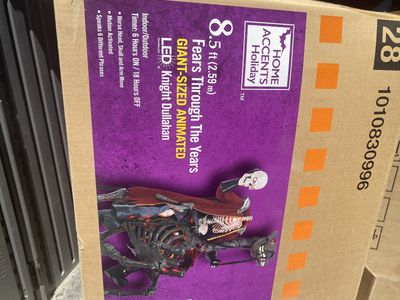 Home Accents Holiday 8.5 ft Giant-Sized Animated LED Knight Dullahan Halloween Animatronic