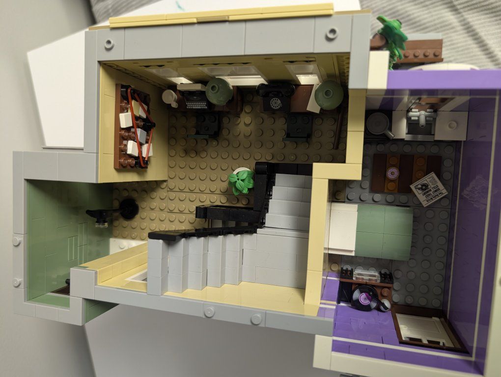 Main image 5