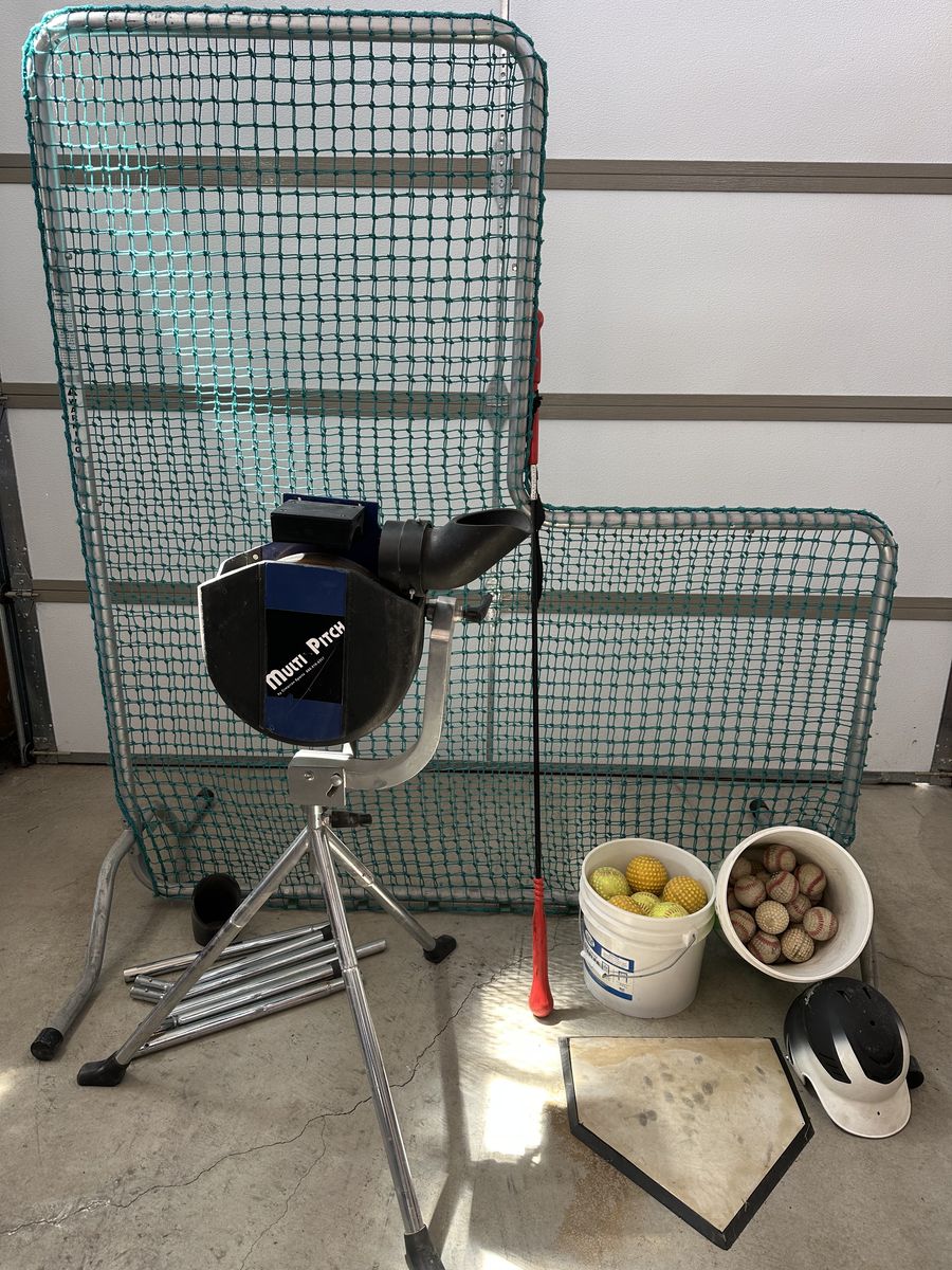Pitching Machine And Accessories