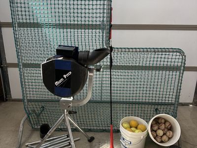 Pitching Machine And Accessories