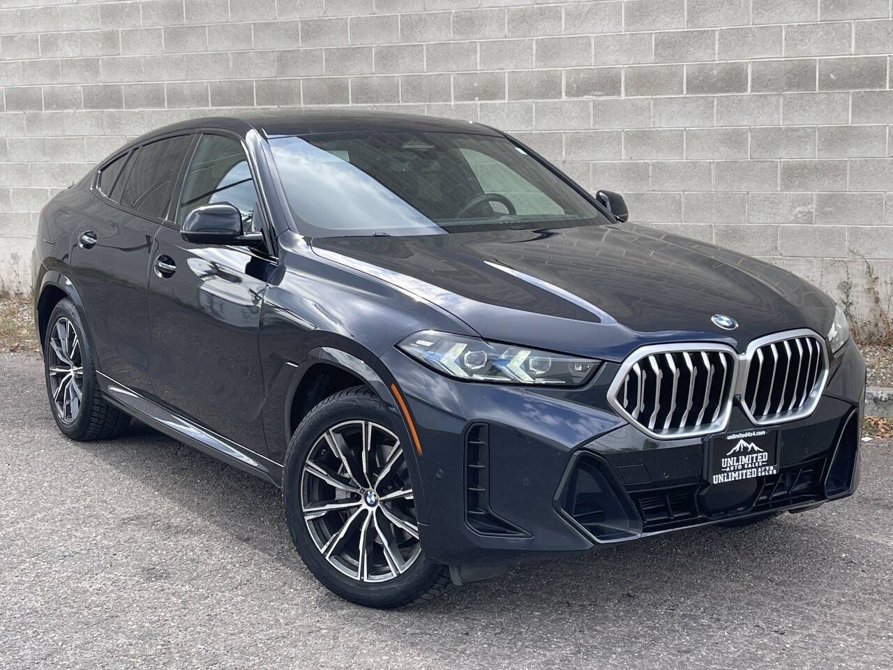 2025 BMW X6 xDrive40i