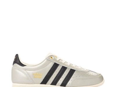 Womens size 8 adidas Originals Japan Athletic Shoe - Alumina / Core Black / Cream White