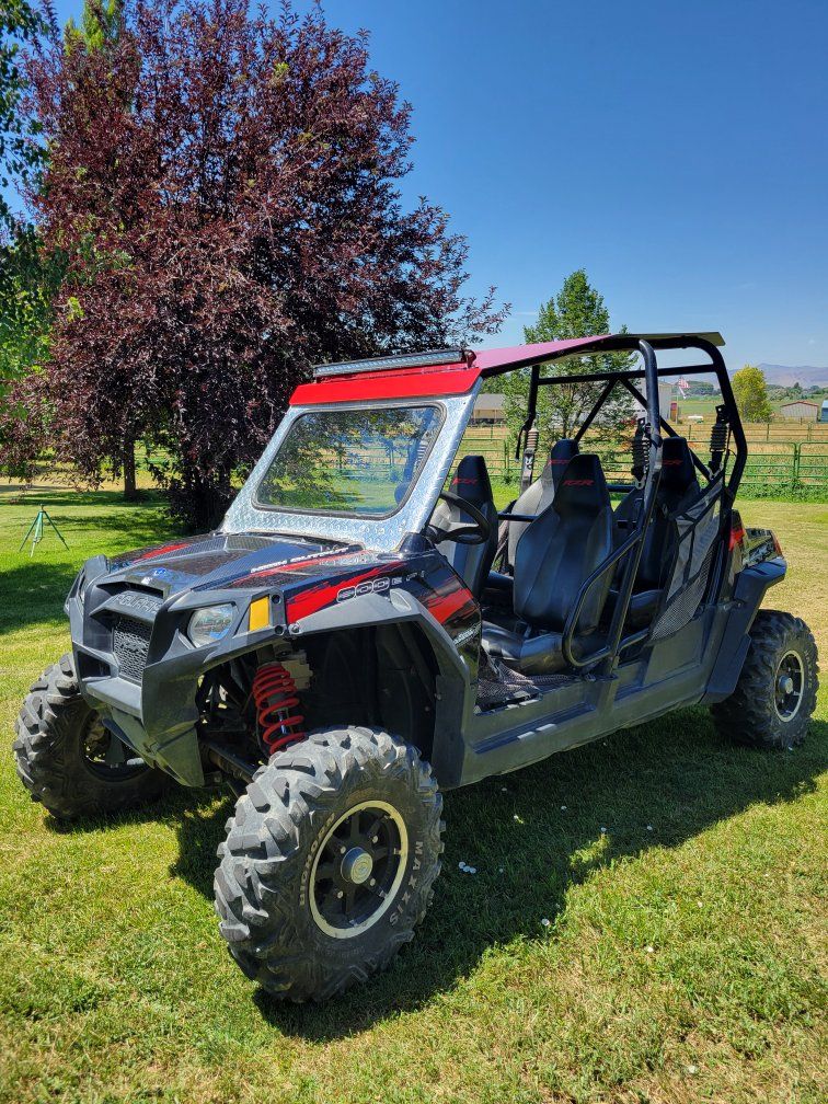 Polaris RZR 800  Side-by-Side UTV with Windshield, Roof, and LED Light Bar