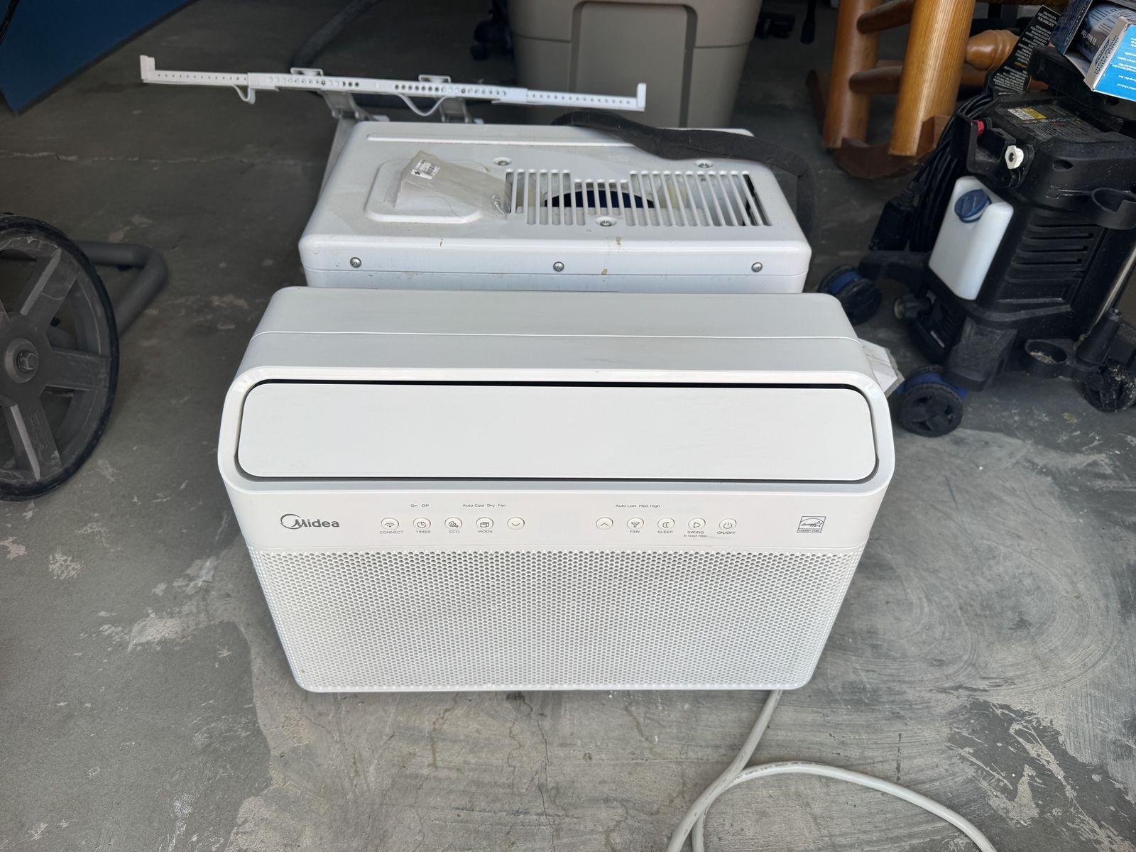 Midea 8k BTU U-Shaped AC Window Unit