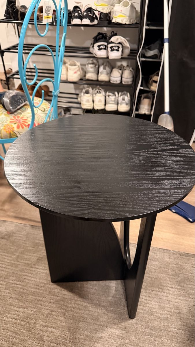 Modern Black Round End Table / Side Table, Wood Grain Finish