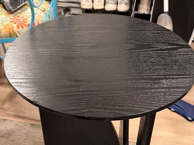 Modern Black Round End Table / Side Table, Wood Grain Finish