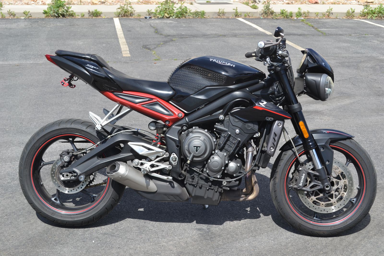 2018 Triumph Street Triple 765 R - Naked Sport Bike