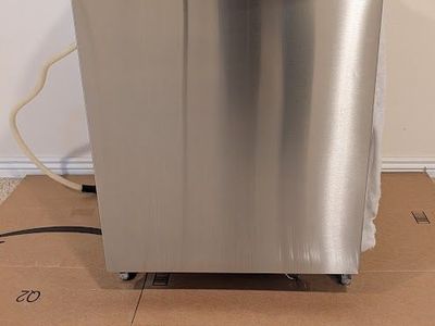 GE Adora Stainless Steel Dishwasher (Hidden Controls) – Great Condition