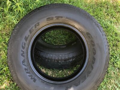 Tires Goodyear 265-70-17 Wrangler ST