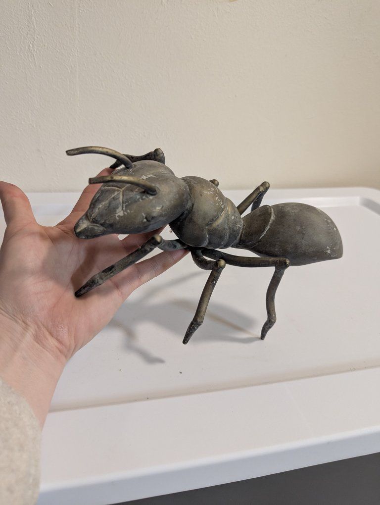 garden decor - ant