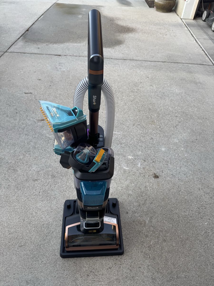 Shark CarpetXpert EX201 Portable Carpet Cleaner - Like New, Used Once