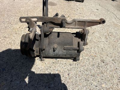 Full AC unit, condenser and brackets for 68 C10. 396 engine