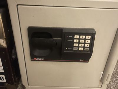SentrySafe S3517 Electronic Digital Keypad Security Safe