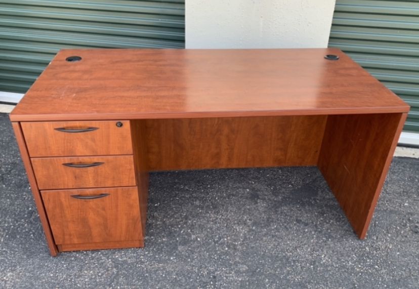 MANY LIGHT CHERRY LAMINATE DESKS