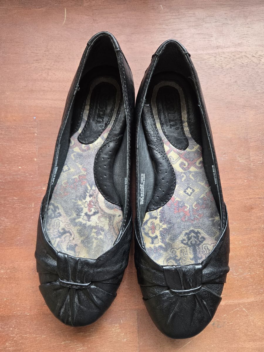 BORN black flats size 7