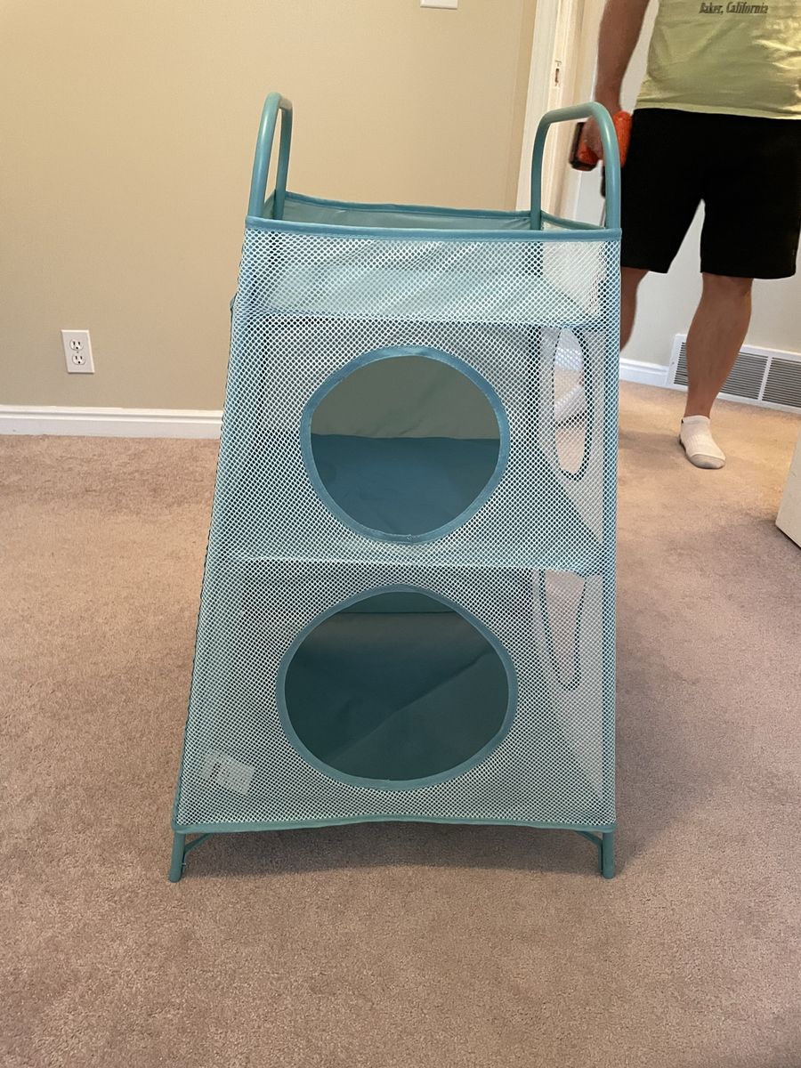 Stuffed animal holder