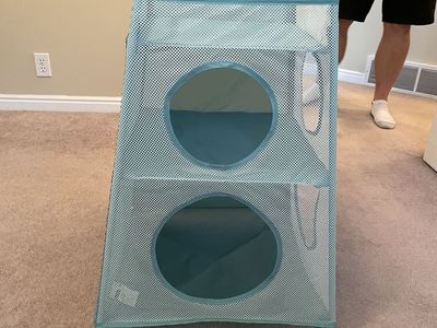 Stuffed animal holder