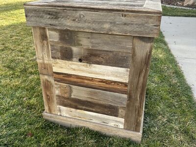 Barnwood Pedestal