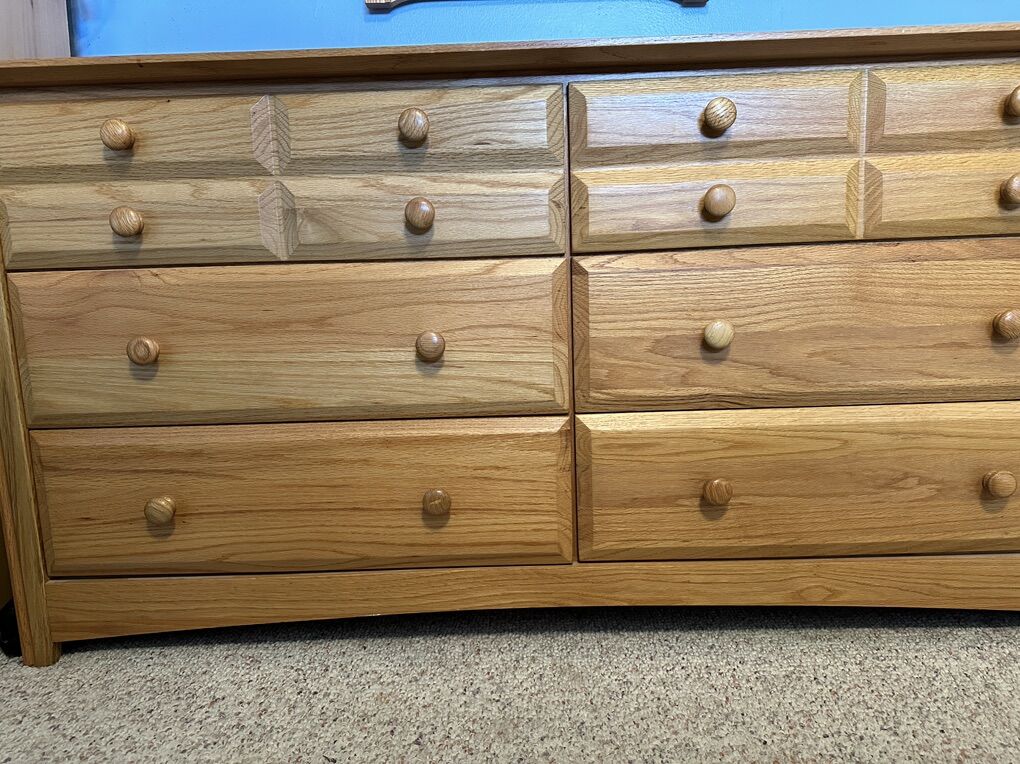 Simple yet Elegant Solid Oak Queen Bedroom Suite