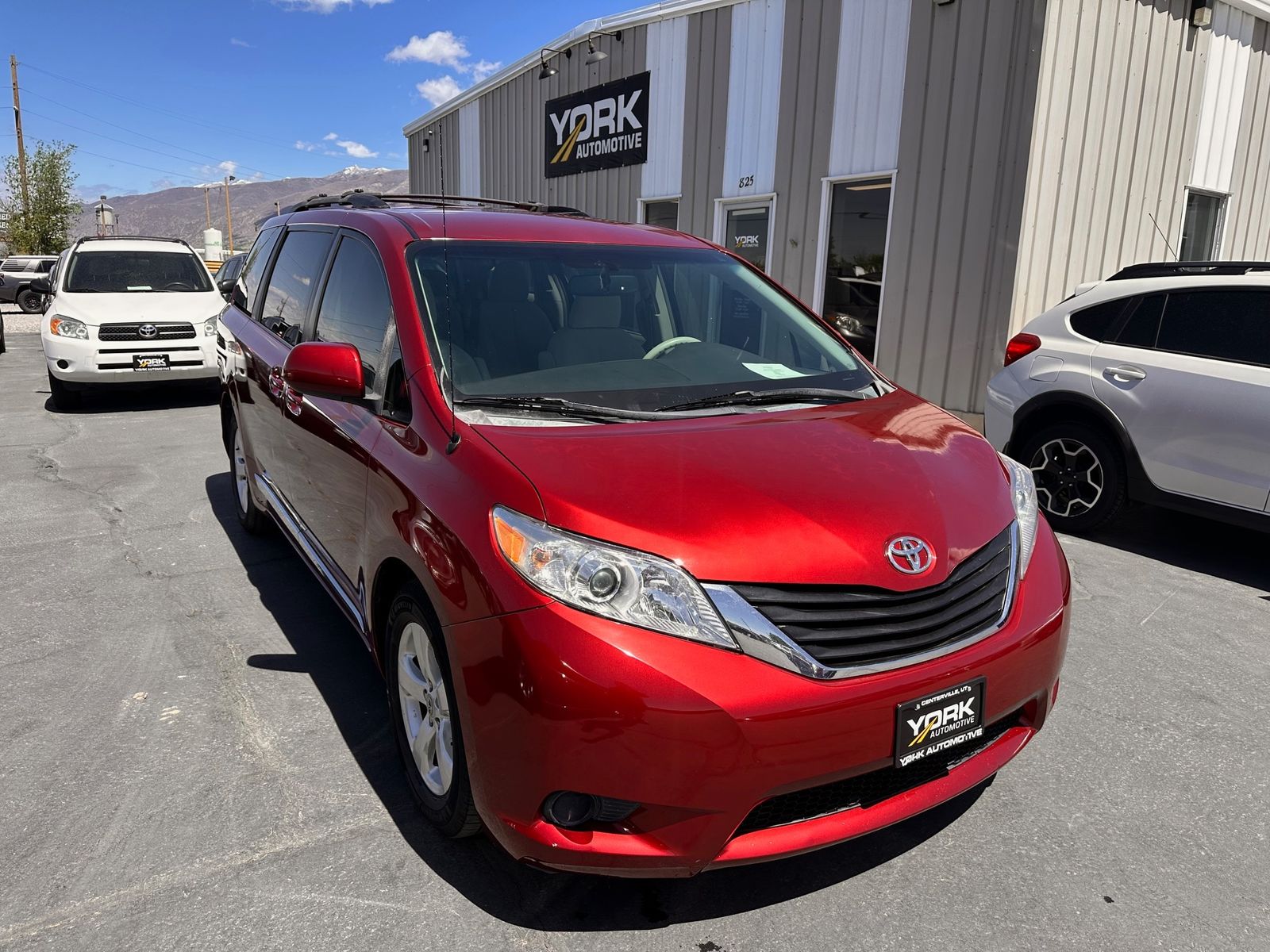 2012 Toyota Sienna LE 8-Passenger