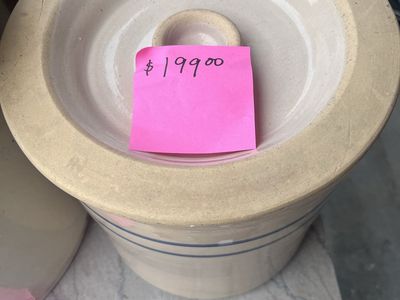 Marshall Pottery Co 3 Gallon Stoneware Crock with Lid & Blue BandsCrocks in Manti