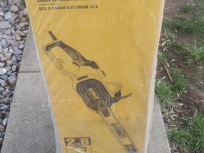 Dewalt chainsaw
