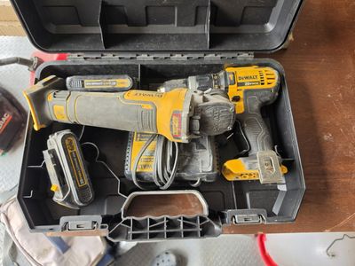 Dewalt grinder/drill, charger, batteries
