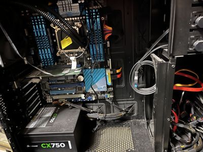 Intel Core i7 - 4820K Ivy Bridge -E 3.7 (3.9 turbo) / Asus p9x79 LGA 2011 64Gbs G.Skill Ripjaws Z Series DDR 2400 Ram
