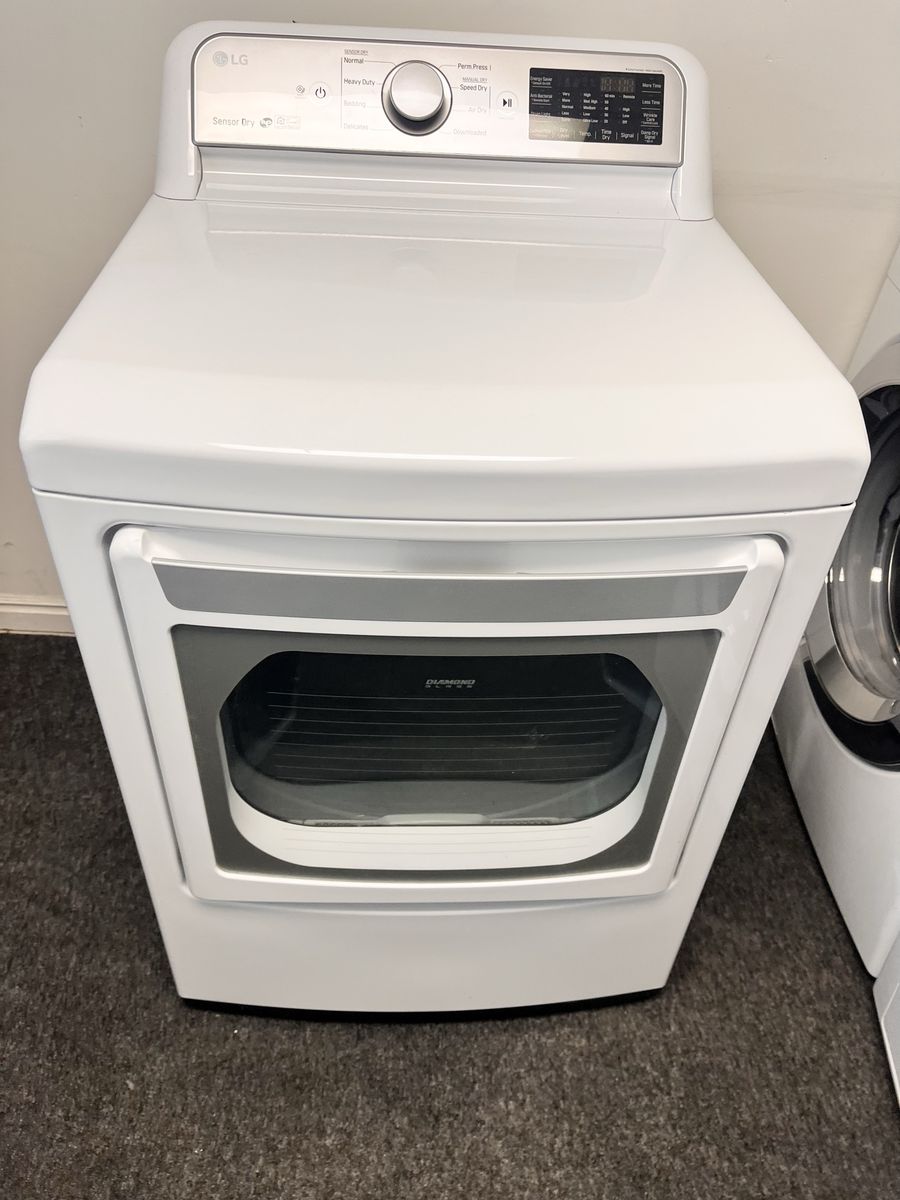 Like new Lg electric dryer