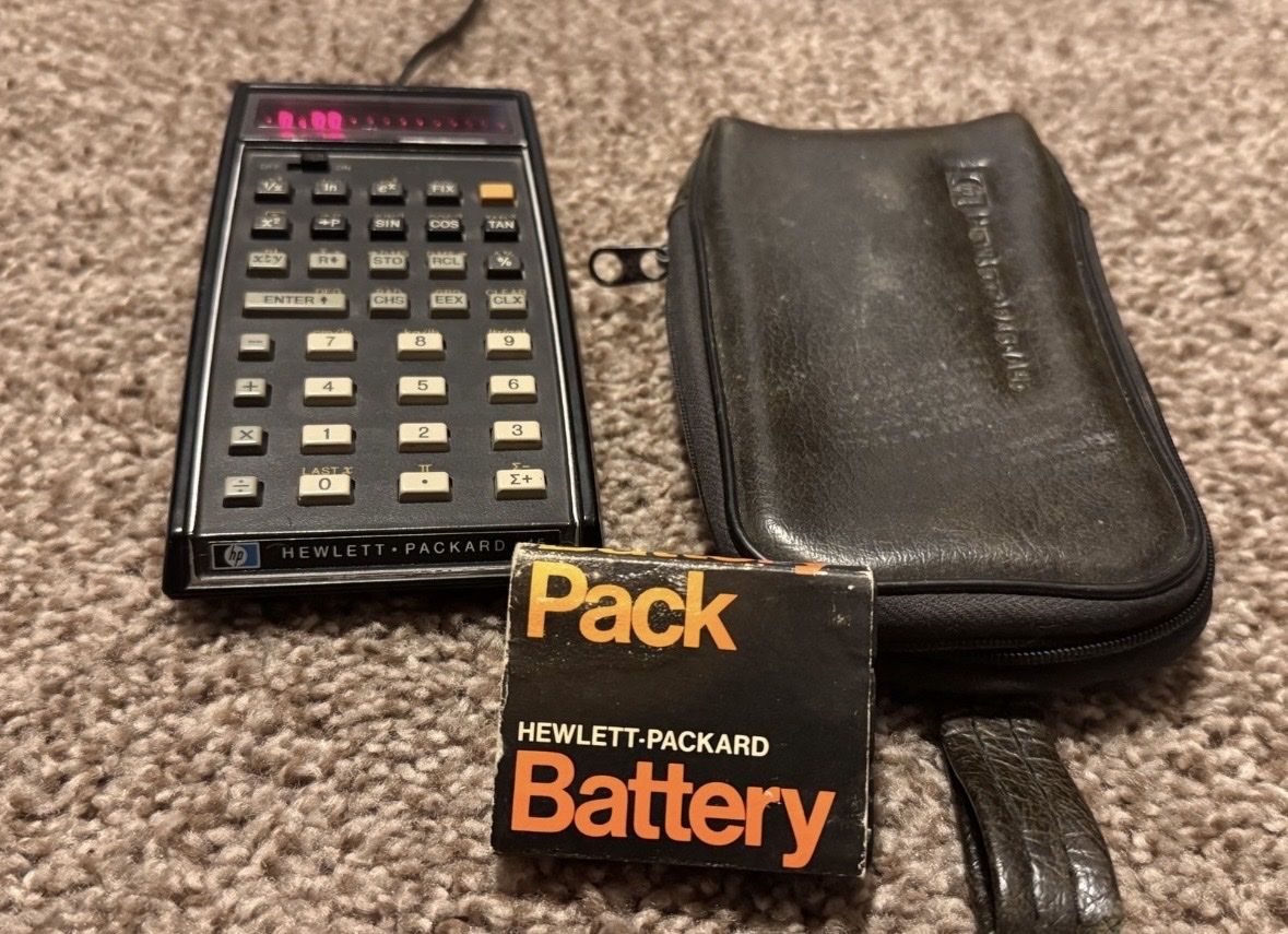 Hewlett Packard HP 45 calculator with Case Battery Pack