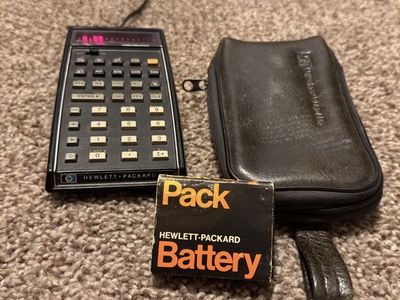 Hewlett Packard HP 45 calculator with Case Battery Pack