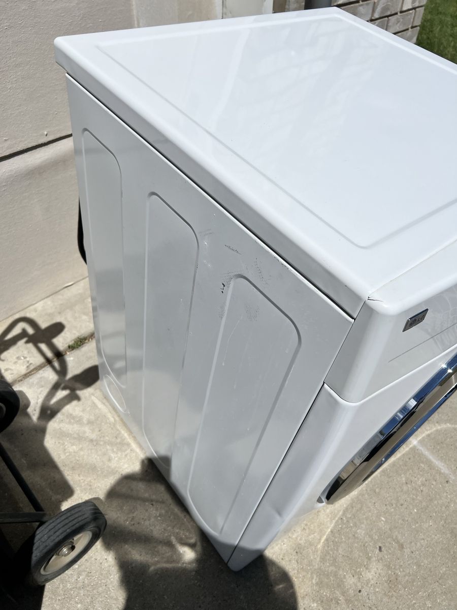 Main image 3