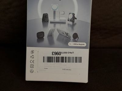 ESR Protective AirPods Cover - MagSafe Compatible