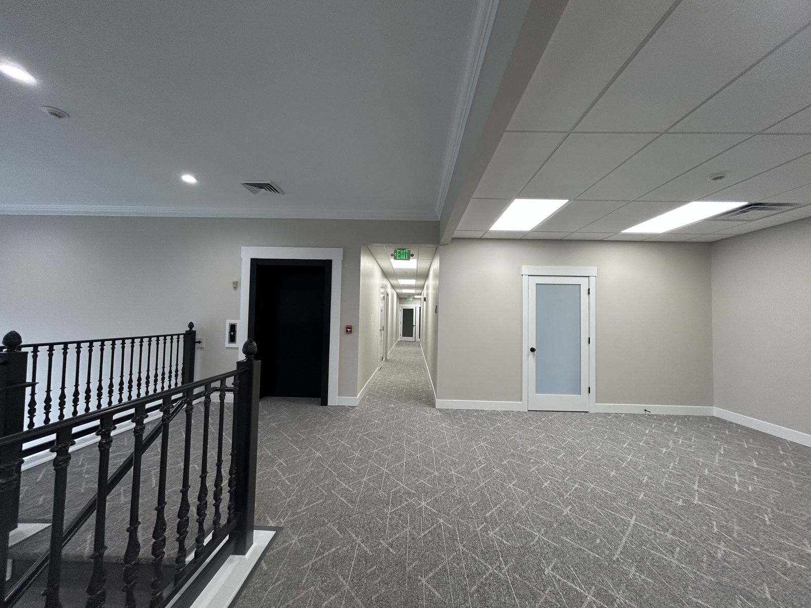 Main image 5